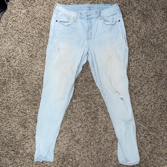 Ripped style Old Navy Rockstar Mid-rise jeans - Picture 1 of 4